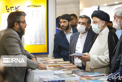 رییس‌جمهور: نمایشگاه کتاب می‌تواند جوان‌ها را مشتاق به کتاب خواندن کند