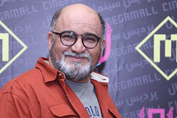 بعضی‌ها کار طنز را با سیرک اشتباه گرفته‌اند