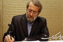 لاریجانی درگذشت همسر آیت‌الله جوادی آملی را تسلیت گفت