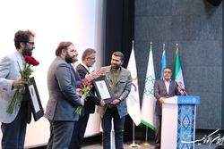 اهدای تقدیرنامه عالی کمیسیون ملی یونسکو - ایران به «بدون قرار قبلی»