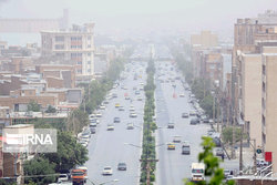 باد شدید و  گرد و خاک تهران، البرز و چند استان دیگر را در بر می‌گیرد