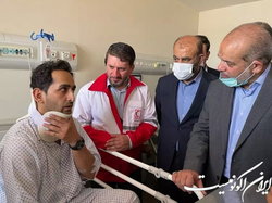 عیادت وزیر کشور از مصدومان حادثه قطار مسافری مشهد-یزد
