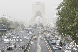 وزش باد خیلی شدید و توفان گرد و خاک در تهران