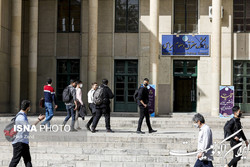 ۹۵ درصد بودجه دانشگاه صرف پرداخت حقوق می‌شود