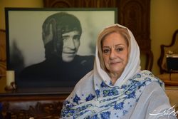 همسر حجازی: بعد از ۴۰ سال اعتراف می‌کنم ناصر به خاطر چک من به شاهین رفت