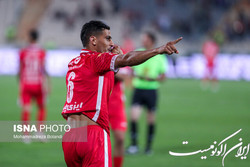 پیروزی پرسپولیس مقابل شهر خودرو در نیمه نخست