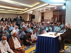 نجوای کمیل در محفل زائران ایرانی بیت‌الله الحرام