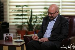 قالیباف: مادر فداکار شهید بابایی نام خود را جاودانه کرد
