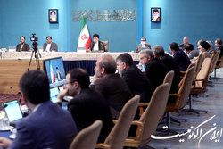 دولت با جدیت ثبات در اقتصاد و مقابله با سوداگری را پیگیری می‌کند