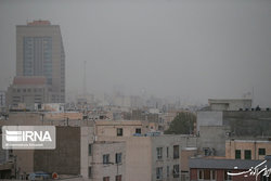 تداوم وزش باد و خیزش گردوخاک در تهران و برخی استان‌ها