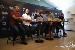 نمی‌توانم به موضوعی که کشورم درگیر آن است نپردازم