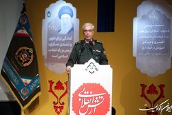 رئیس ستاد کل نیروهای مسلح: ارتش توان مواجهه با جنگ ترکیبی دشمن را دارد