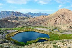 غواصان عمق دریاچه آهَنَک را پاک‌سازی می‌کنند