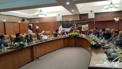 ایران سابقه تاریخی بلندی در ایجاد فضای صلح میان ادیان دارد