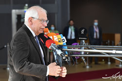العربی الجدید: بورل هفته آینده به تهران سفر می کند