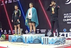 نوجوانان ۶ مدال وزنه برداری قهرمانی آسیا گرفتند