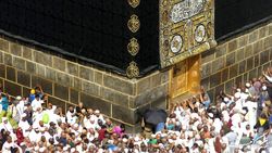 حجاج غربی در برزخ لاتاری