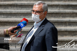 الزام استفاده از ماسک در مکان‌های باز برداشته شد