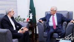 وزیر دفاع پاکستان بر اهمیت دیپلماسی نظامی و امنیتی با ایران تاکید کرد