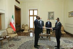 سفیر کویت رونوشت استوارنامه خود را تقدیم امیرعبداللهیان کرد
