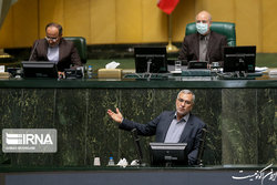 نمایندگان مجلس از پاسخ وزیر بهداشت در مورد مدیریت بیماری کرونا قانع شدند