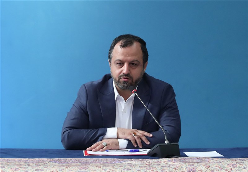 انتقاد وزیر اقتصاد از رویکرد مجمع تشخیص مصلحت در تدوین سیاستهای کلی برنامه