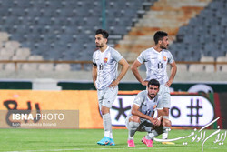 شهرخودرو فقط با ۱۱ بازیکن در لیگ یک!