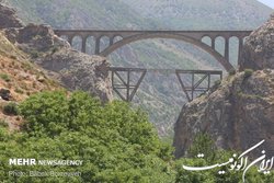 ۲۰۰ خبرنگار با قطار گردشگری در راه ماندند