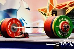 رکوردگیری بانوان با حضور چهار وزنه بردار