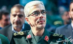 تبریک سرلشکر باقری به امیرسرتیپ آشتیانی