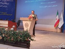 معاون وزیر علوم: برای مقابله با ناامیدی و مهاجرت دانشجویان باید امور را به آنها سپرد