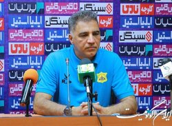مطالبه زنان هوادار آبادانی را پیگیری می‌کنم