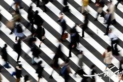 احیای سومین اقتصاد بزرگ جهان در خطر است!