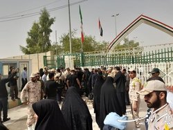 ازدحام جمعیت در مرز خسروی مشکلاتی به وجود آورده است