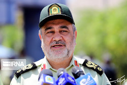 سردار اشتری:‌ زائران مراجعه‌کننده به مرزها را باز نمی‌گردانیم