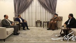 دیدار سید حسن نصرالله با مذاکره کننده ارشد انصارالله یمن