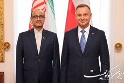 سفیر جدید کشورمان استوارنامه خود را به رئیس جمهور لهستان تقدیم کرد