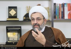تحلیل سلبریتی‌گرایی بر اساس سبک زندگی حسینی + فیلم