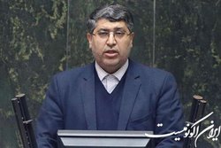 مطالبات گندمکاران و دامدران باید پرداخت شود