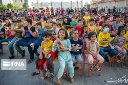 ما منتظر پرواز دوباره‌ مرغک هستیم