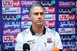 بغض مطهری ترکید؛ «فشارم بالا است و نمی‌توانم صحبت کنم»