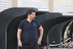 حسینی: بازیکن نساجی اخراج شد اما ما ضرر کردیم