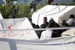 ۱۳۳۵ چادر امدادی و ۴۶۵ بسته غذایی میان زلزله‌زدگان خوی توزیع شد
