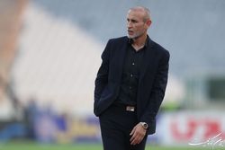 گل‌محمدی: با زمین تمرین مناسب شرایط پرسپولیس بهتر می‌شود