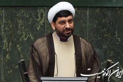 آزادی‌خواه: باید صدای جوانان معترض شنیده شود