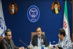 کمک به رفع مشکلات روز جامعه با احیای مناظره‌های دانشجویی