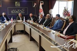 نوده فراهانی از اتاق تهران به ایران رفت