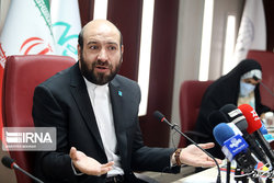 خودروسازان، حق الناس و رضایت مردم را تحصیل کنند