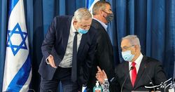 نتانیاهو: بنی گانتس راه قاچاق سلاح به کرانه باختری را باز کرد