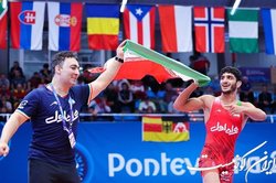 قبلا مربی‌گری در تیم ملی بزرگسالان انحصاری بود